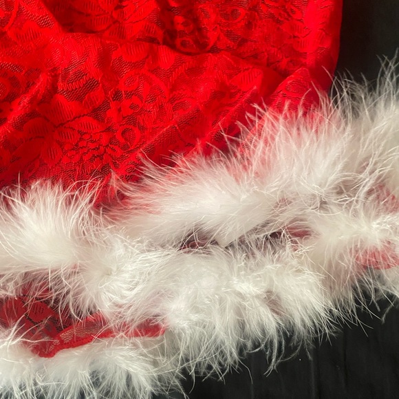 Lingerie - Picture 4 of 5